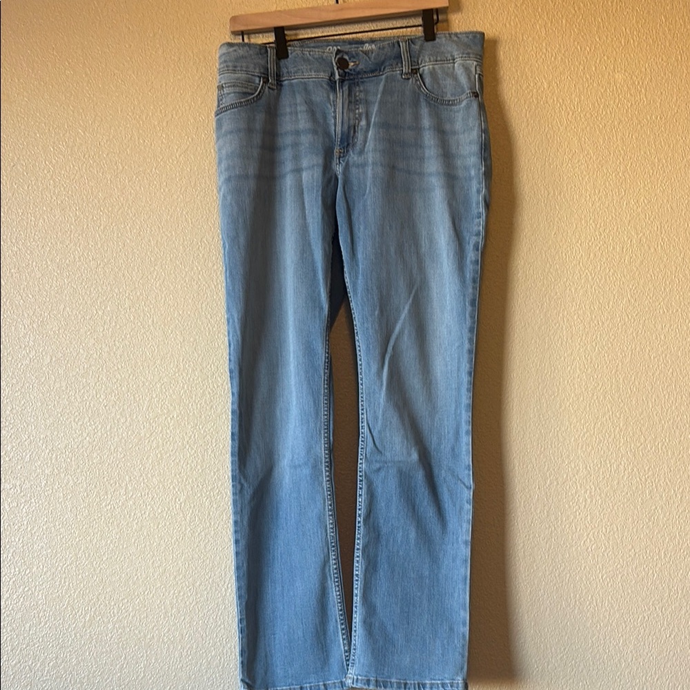 Wrangler Women's Straight Leg Jeans - Light Blue